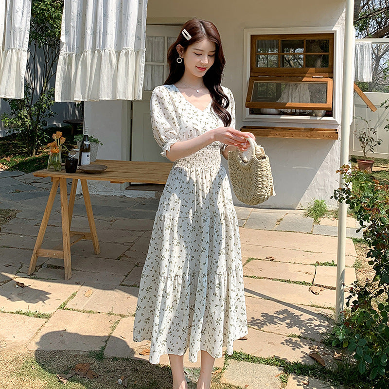 V-neck High-waist Figure-flattering Dress