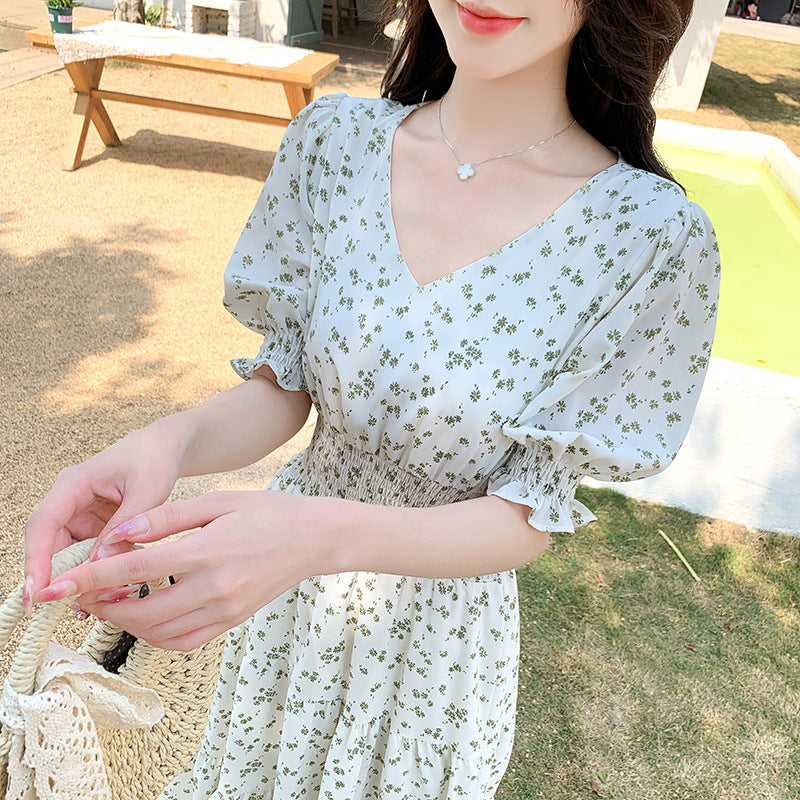 V-neck High-waist Figure-flattering Dress